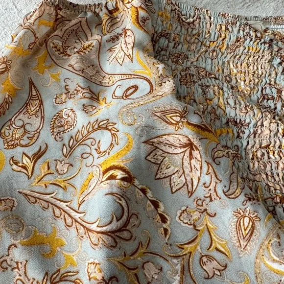 Style Rack Ruched Top - Picture 6 of 12